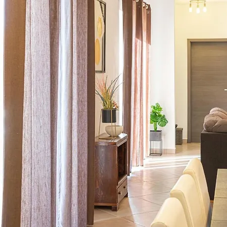 Holiday In Tinjan/istrien 38641 בית נופש Tinjan